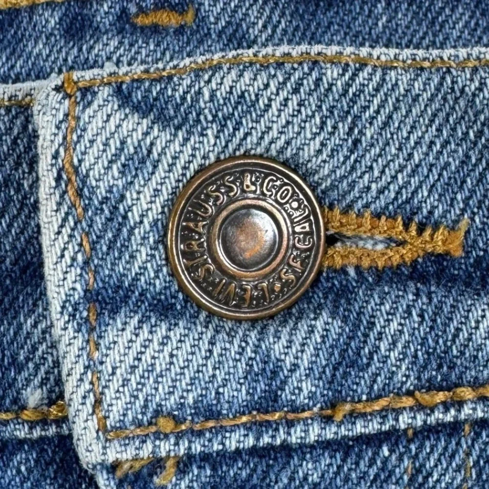 Vintage Levis 505 Orange Tab Jeans 90s Mens 36x27 USA Straight Leg Medium Wash